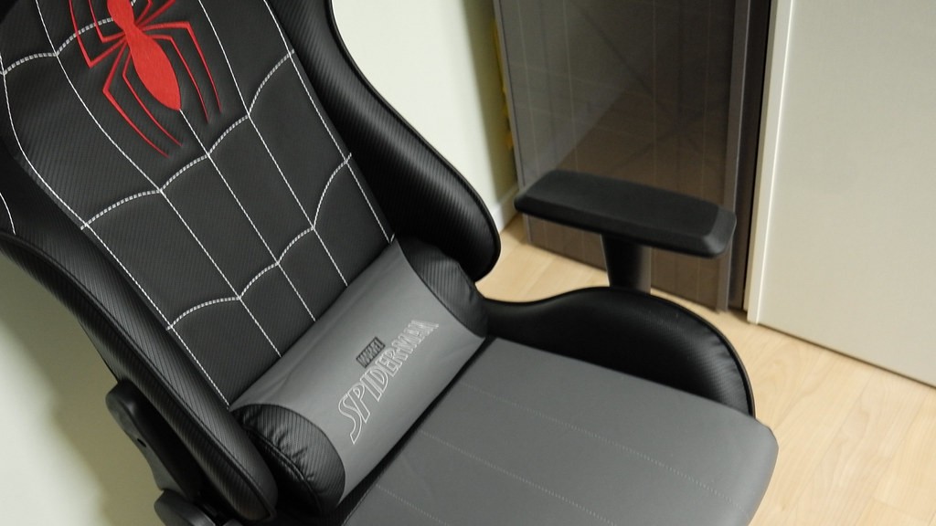 How to connect xp series gaming chair?