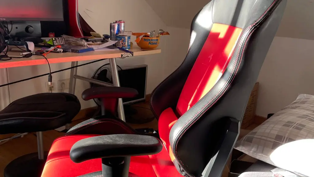 A small gaming chair?