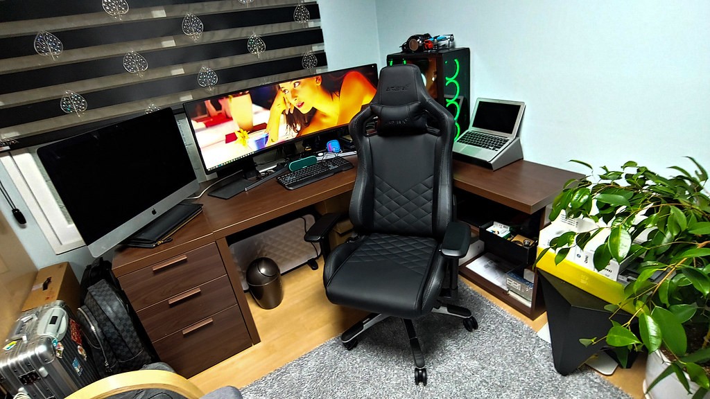How tall is unicorn gaming chair?
